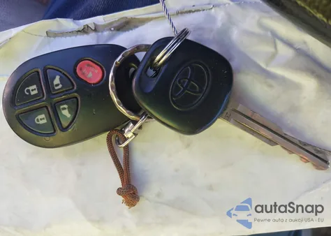 2015 Toyota Sienna Le из США, поврежденный, VIN 5TDJK3DC0FS112761